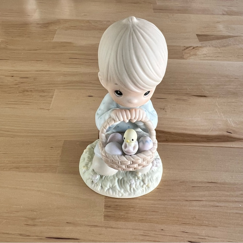 "Wishing You A Basket Full Of Blessings" 1987 Precious Moments